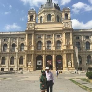 Meet your Posher, Yasmin